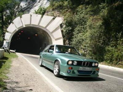 5 - Тюнинг BMW 3 Series E24.jpg